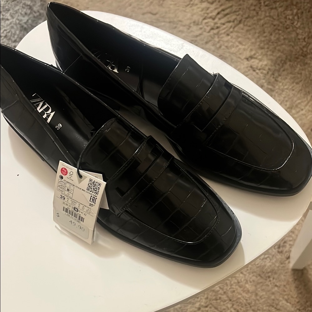 Zara Black Loafers Slip-On Shoes with Modern Design.